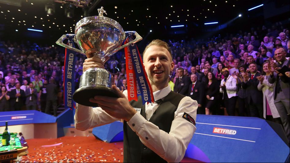 Judd Trump celebrates