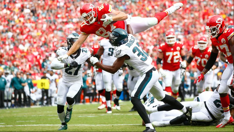 Kansas City's Travis Kelce (red) can be a key factor in Los Angeles