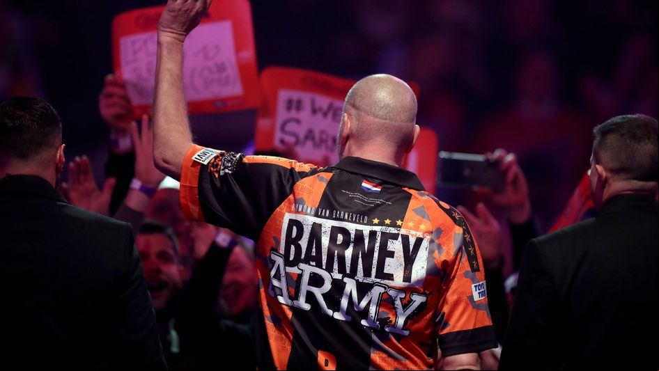 Raymond van Barneveld bids farewell