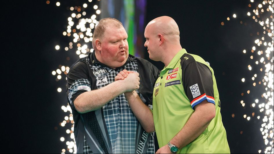 John Henderson and Michael van Gerwen drew in an epic (Picture: Steve Welsh/PDC)
